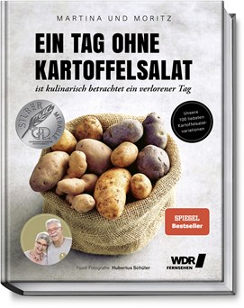 Buchcover „Ein Tag ohne Kartoffelsalat“ von Martina und Moritz mit Kartoffeln in Jutebeutel und Silbermedaille.